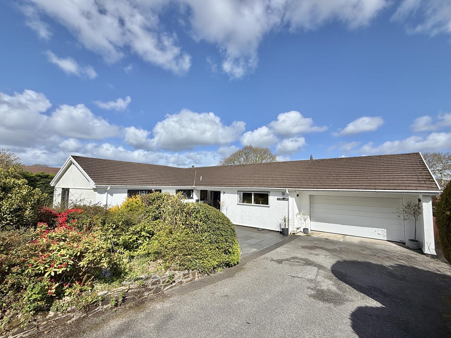3 bed property in Treworthal Road, Truro